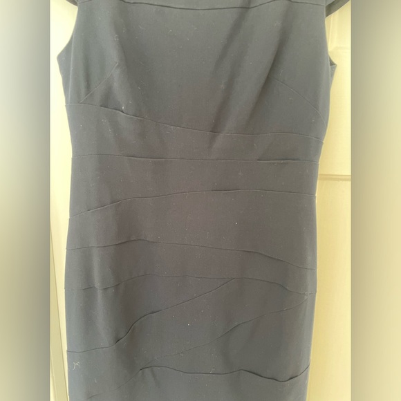 Cynthia Steffe dress with zipper back- size 6 - Picture 5 of 5